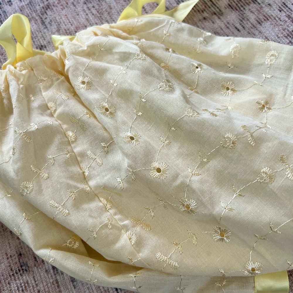Yellow Eyelet Dress with Ribbon Ties - Picture 4 of 5